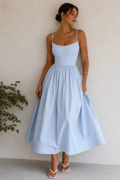 Robe Calyra™ – Bretelles Fines & Jupe Évasée